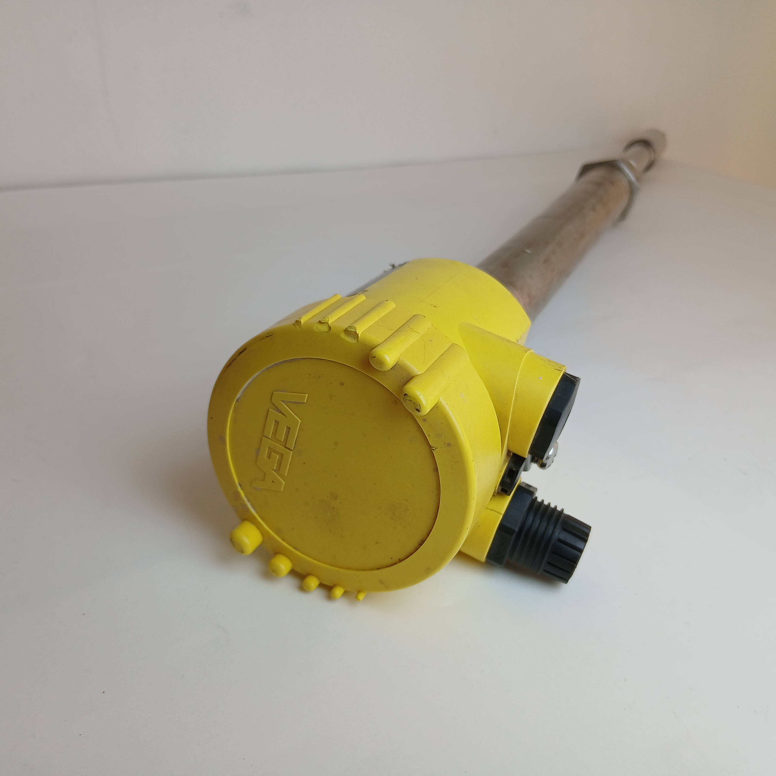 لول سوئیچ ویبره VEGA