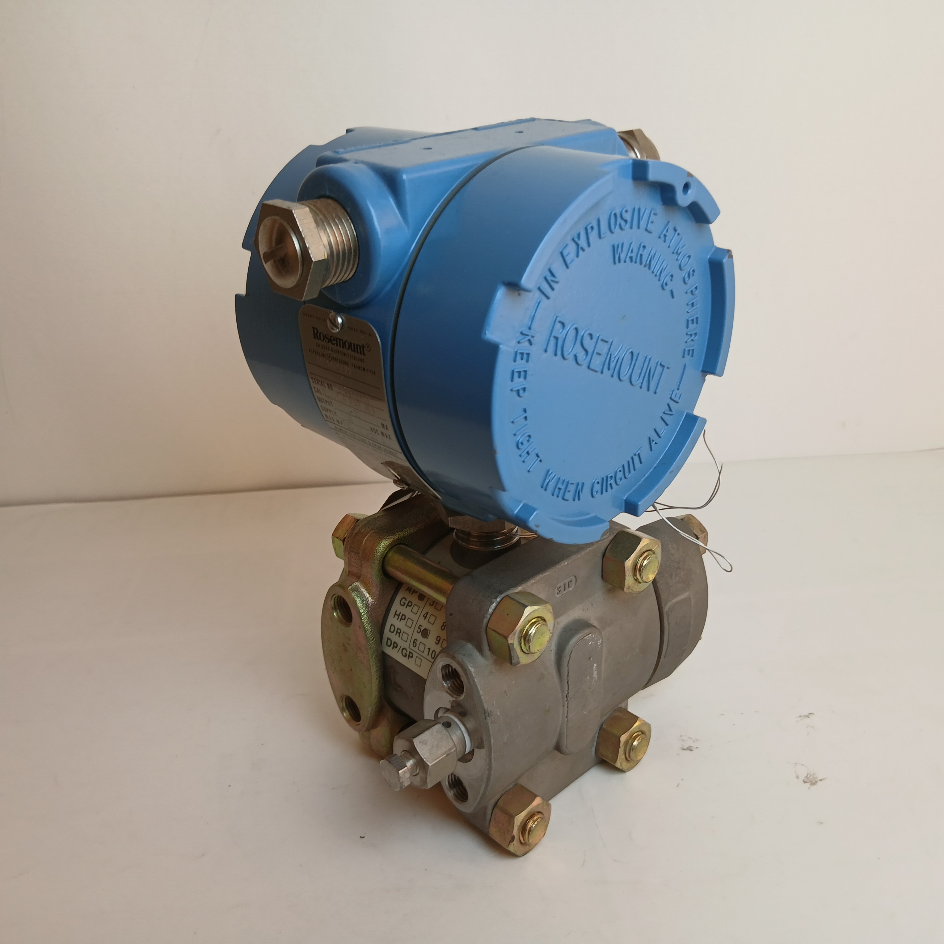 اختلاف فشار 1.5بار روزمونت Absolute