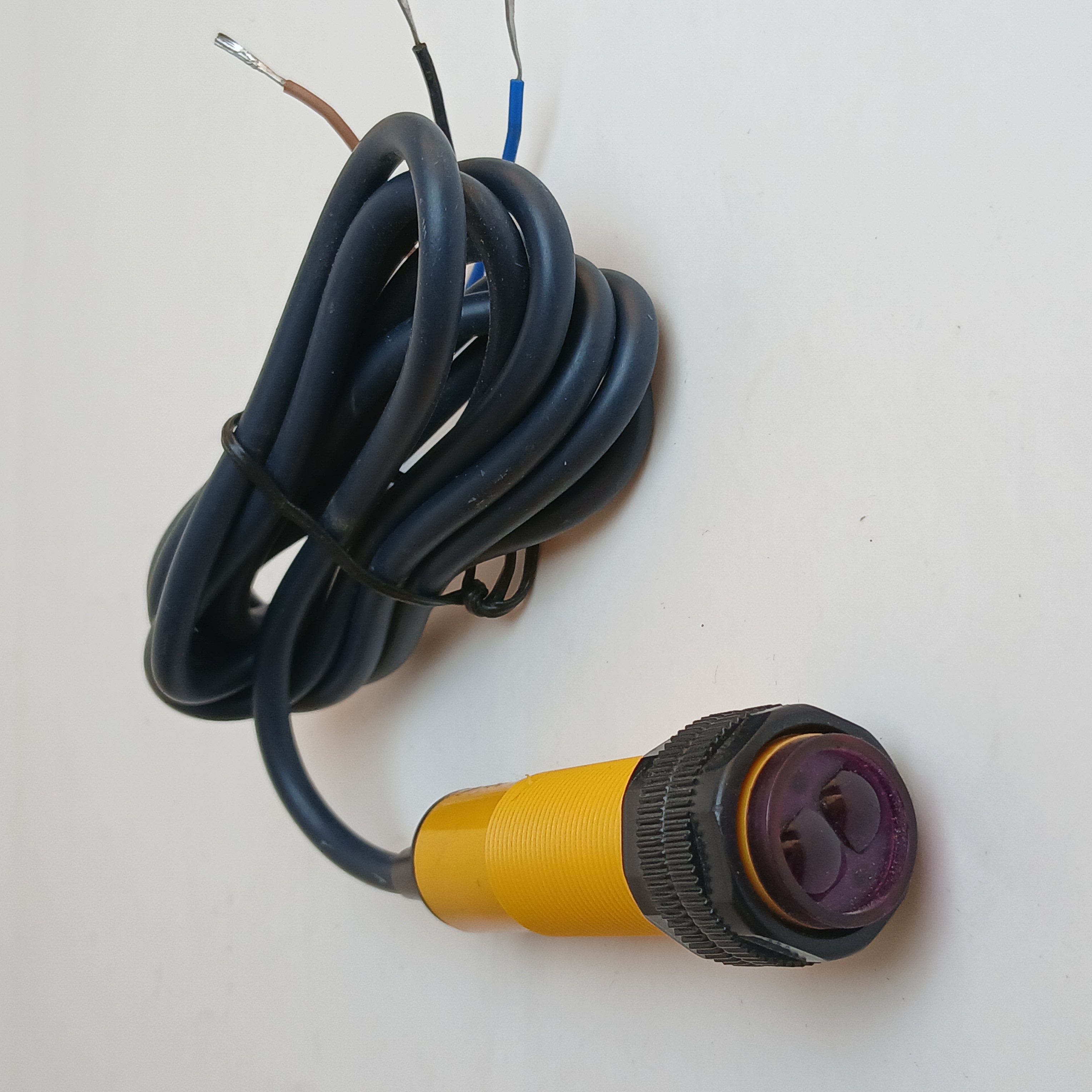 سنسور مجاورتی نوری یک طرفه