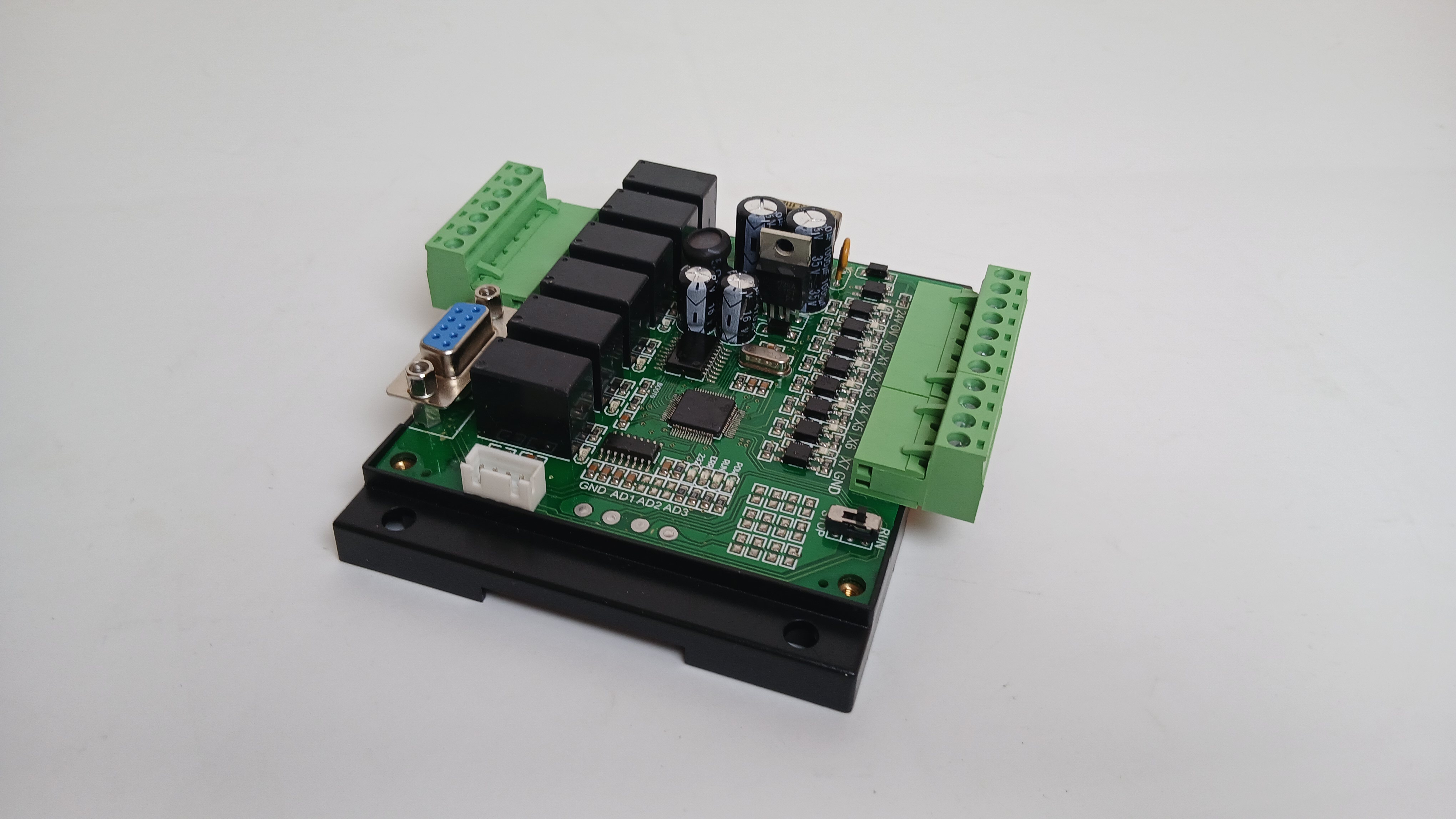 پی ال سی 8 ورودی 6 خروجی 3 ورودی آنالوگ