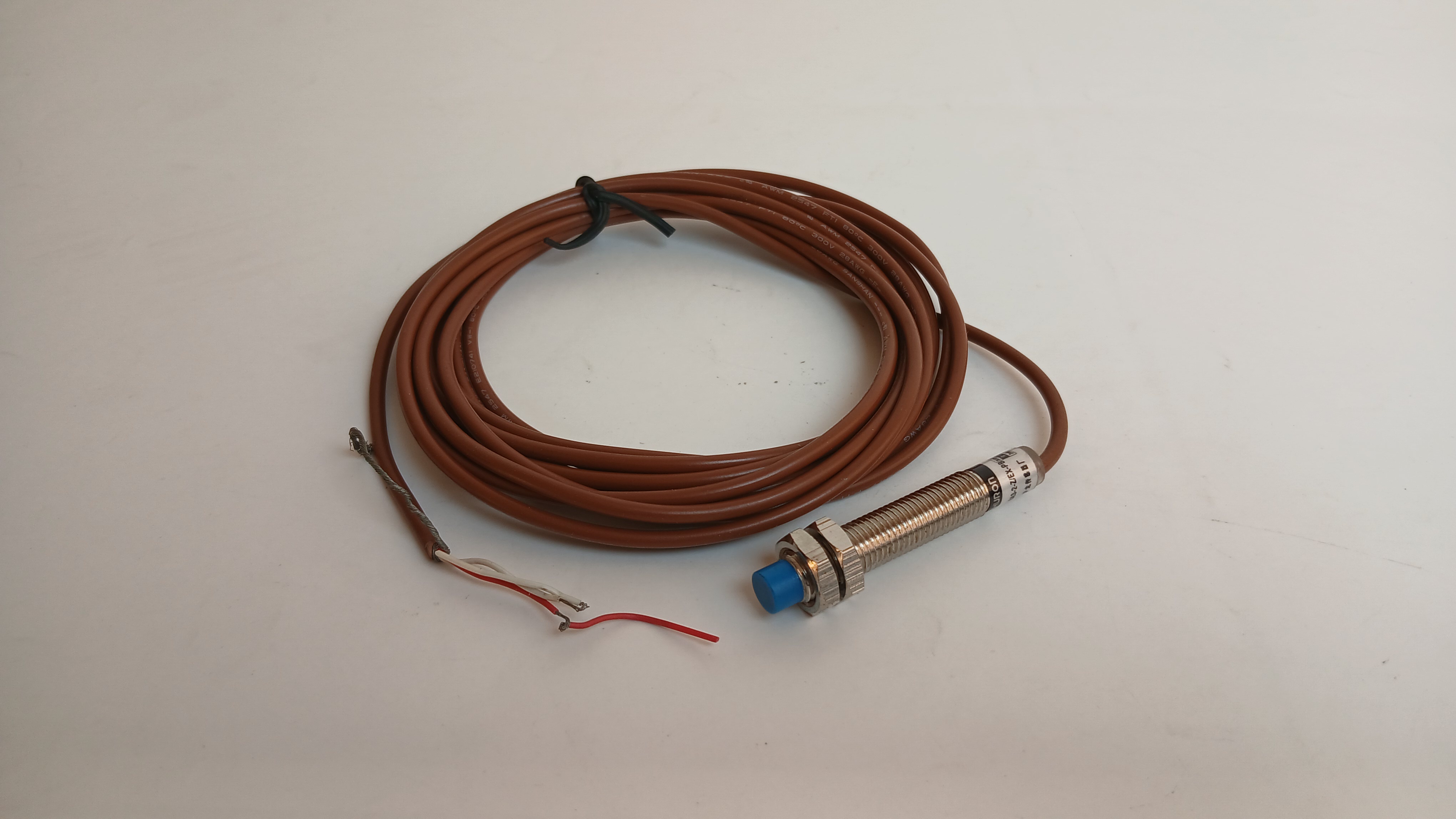 سنسور القایی 8 میلیمتر