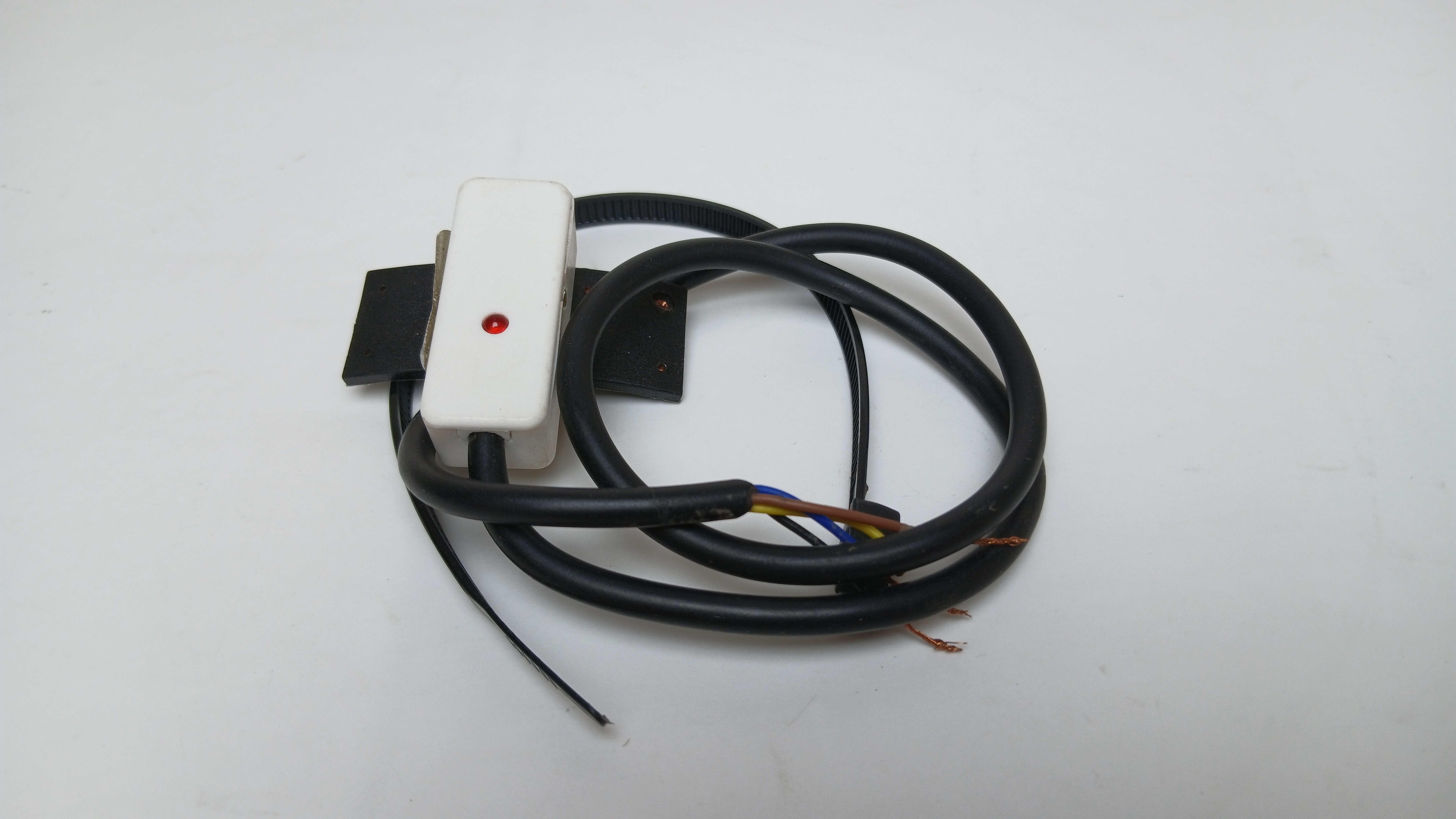 پروکسی سوئیچ غیر تماسی مایعات