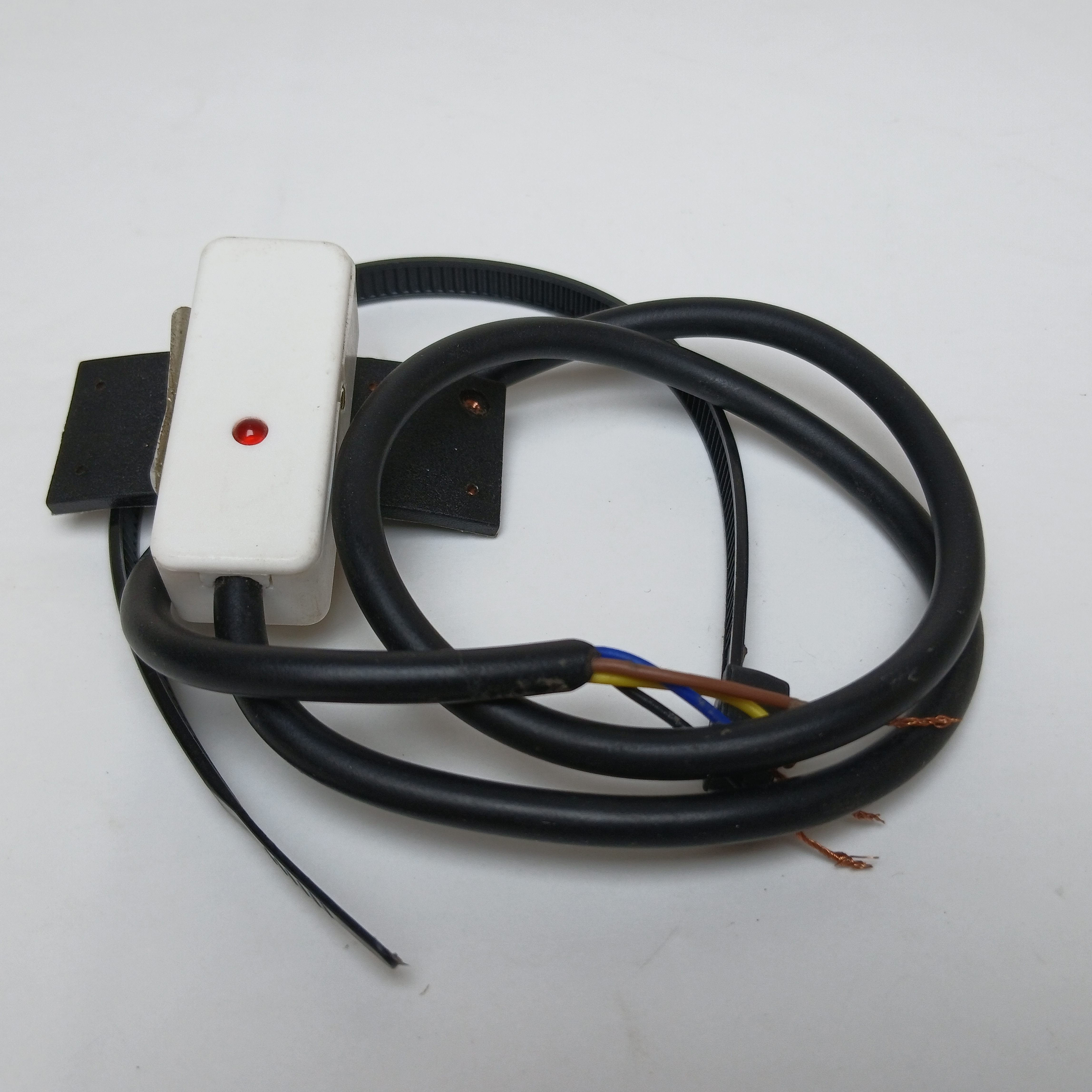 پروکسی سوئیچ غیر تماسی مایعات