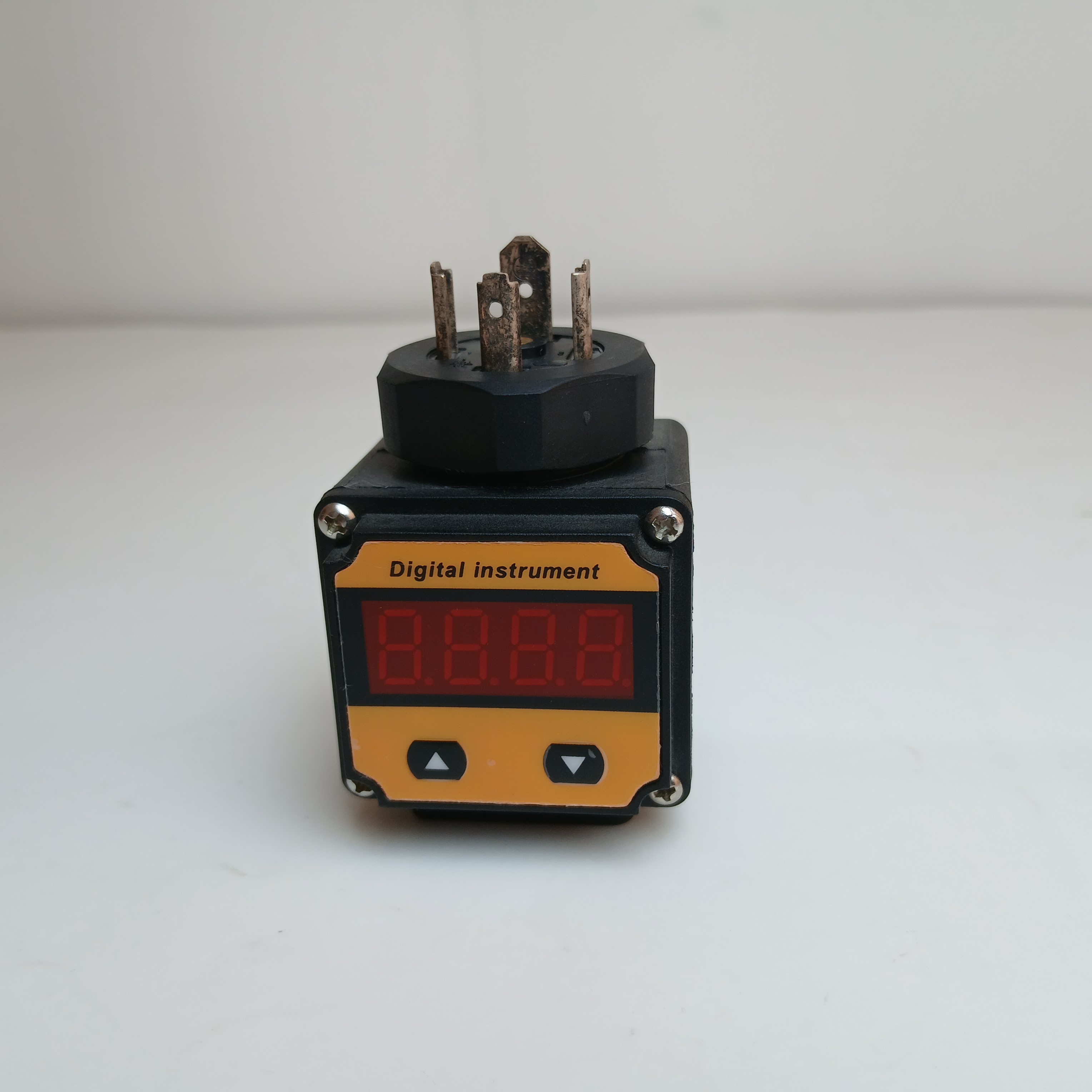 نمایشگر هدمانت فشار